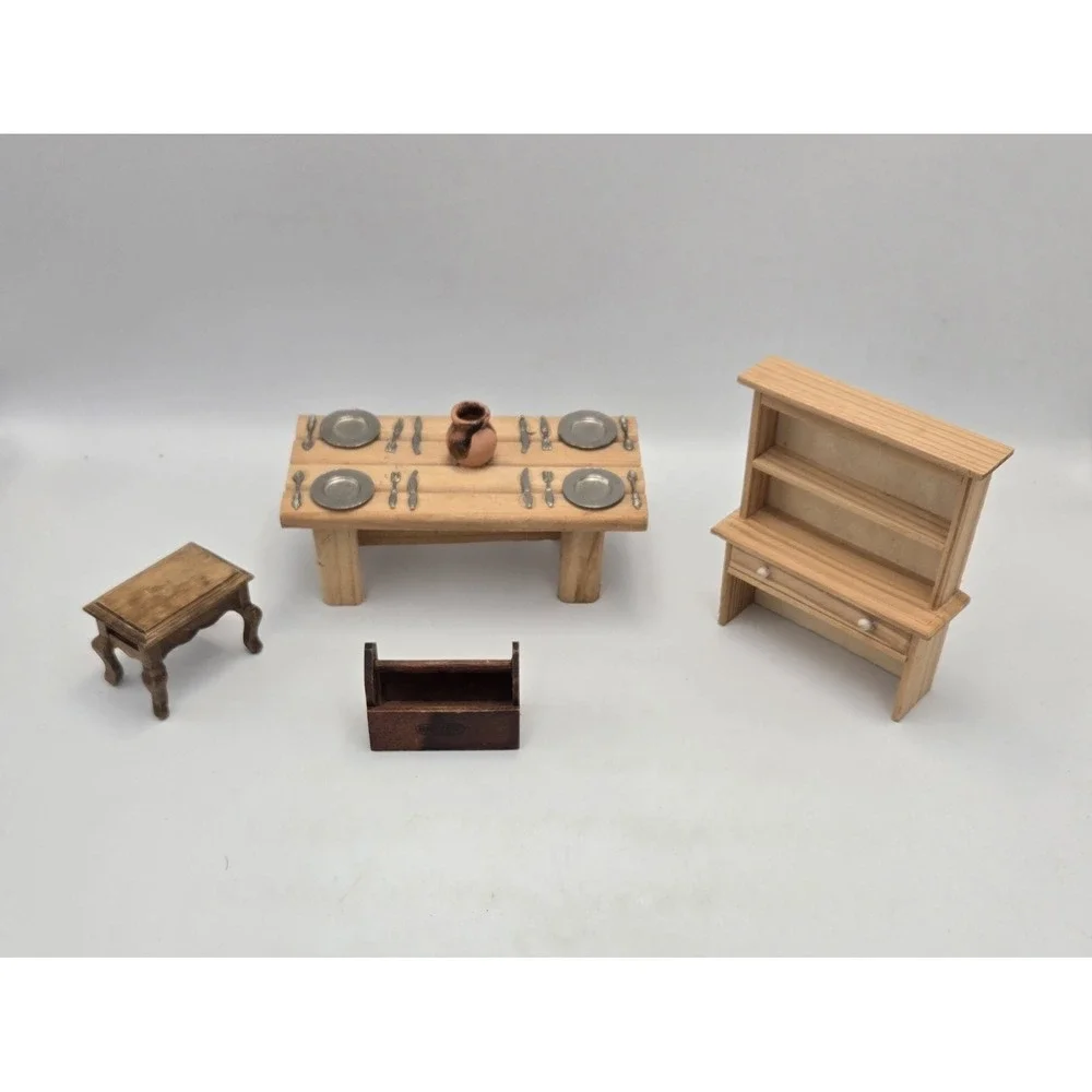 Dolls House Furniture Wooden Pieces 1:12 Scale Lot of 4